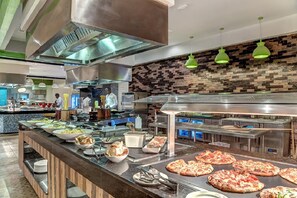 Free daily full breakfast