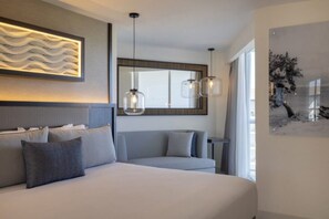Hochwertige Bettwaren, Pillowtop-Betten, kostenlose Minibar, Zimmersafe