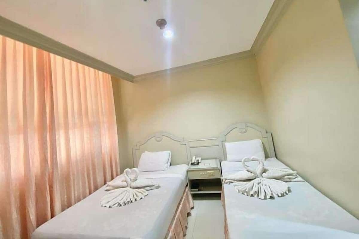ห้องเอ็กเซกคิวทีฟ, 2 ห้องนอน | เตียงพร้อมฟูกเสริมที่นอน, มินิบาร์, ตู้นิรภัยในห้องพัก