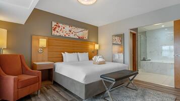 Suite, 1 King Bed, Non Smoking