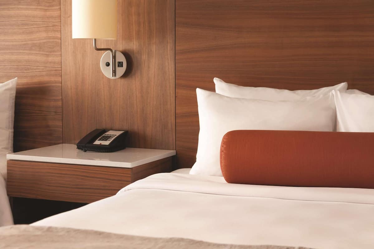 1 bedroom, premium bedding, in-room safe, desk