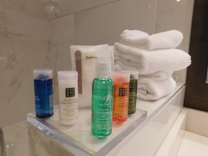 Shower, free toiletries, hair dryer, towels