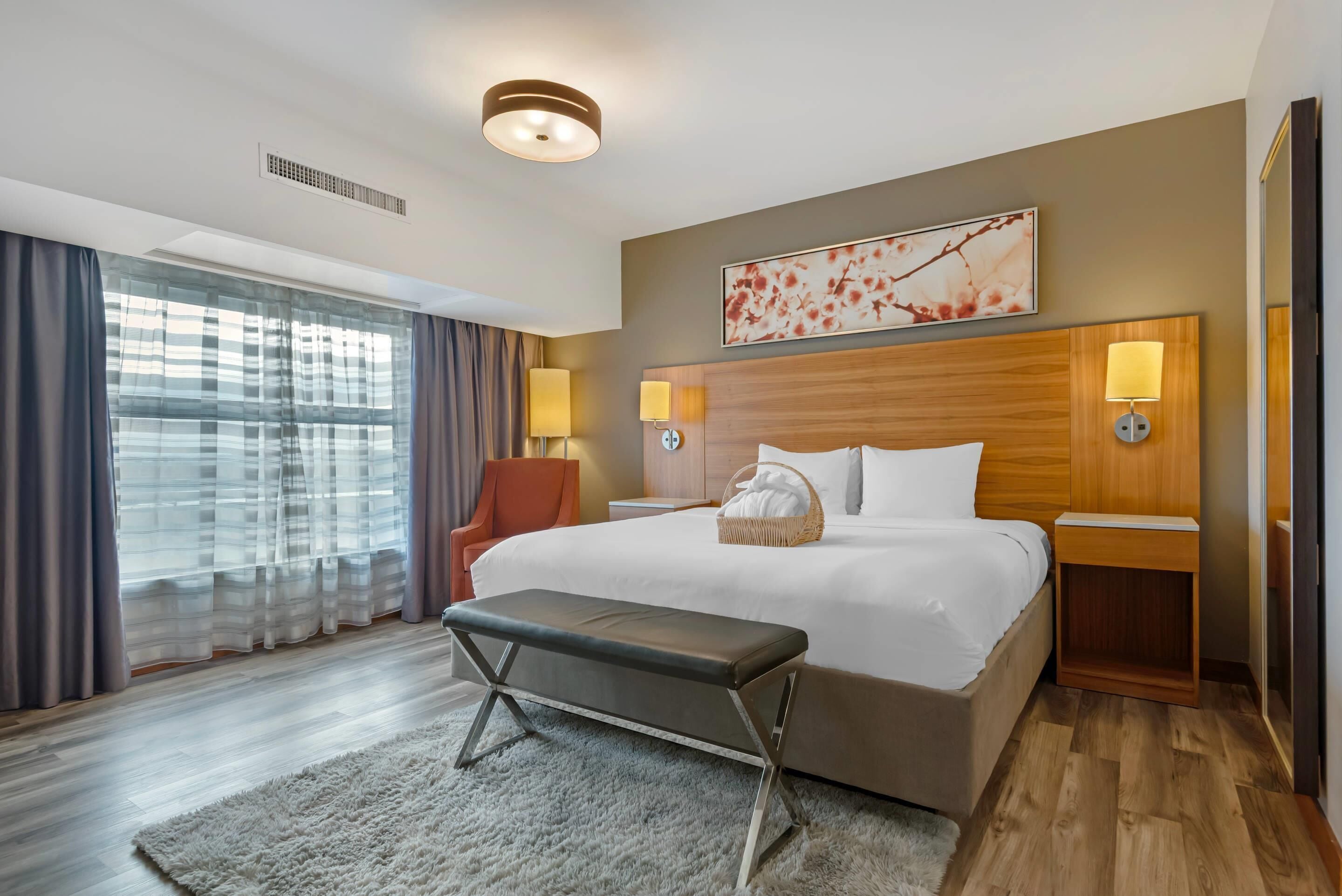 Suite, 1 King Bed, Non Smoking | Premium bedding, in-room safe, desk, laptop workspace