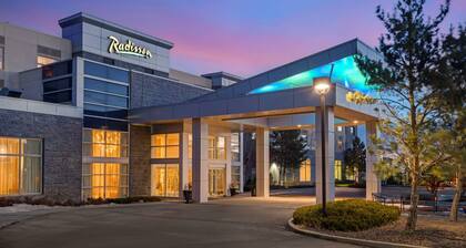 Radisson Hotel & Conference Centre Calgary Airport