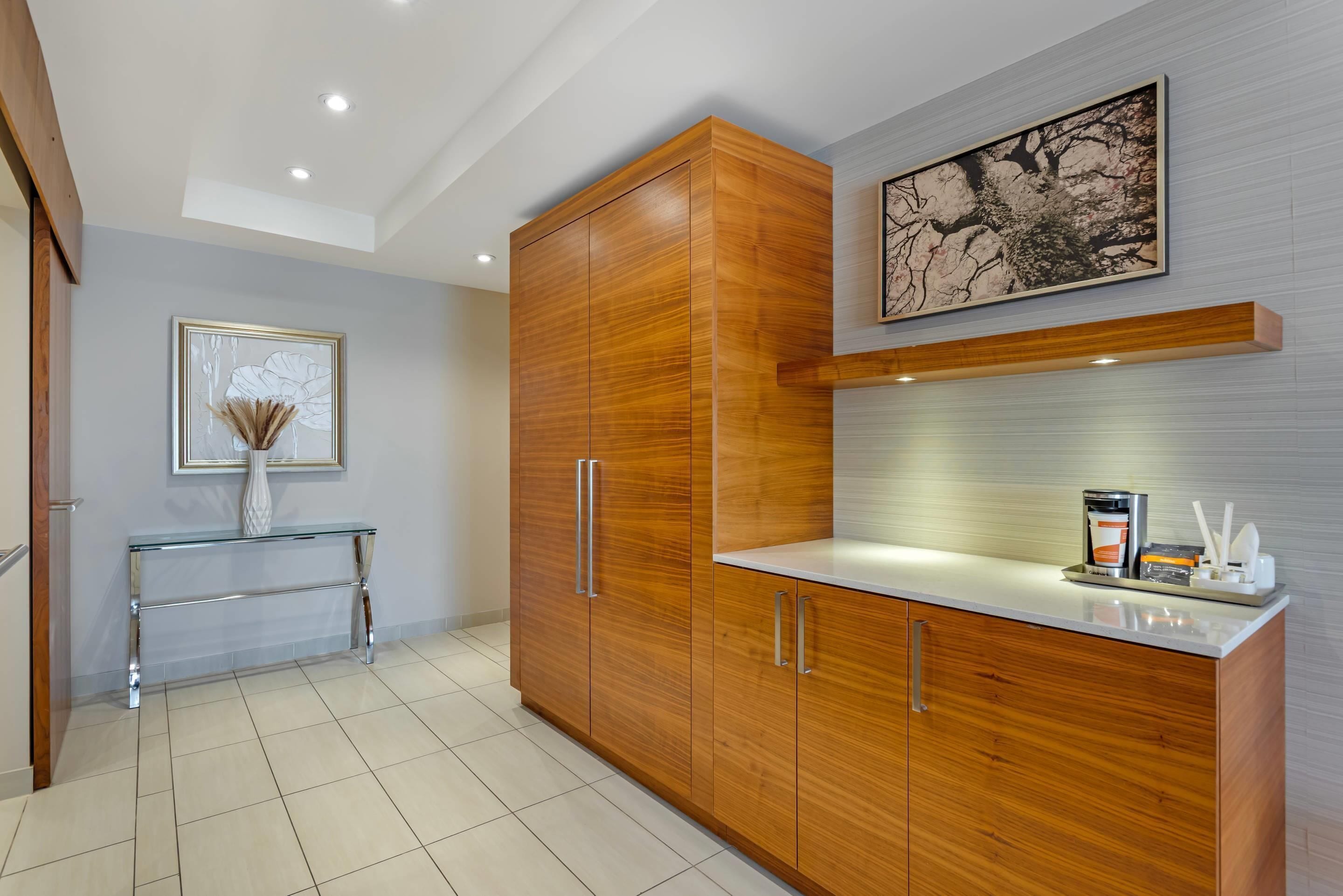 Phòng Suite, 1 giường cỡ king, không hút thuốc | Bộ đồ giường cao cấp, két bảo mật tại phòng, bàn 