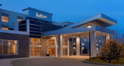 Radisson Hotel & Conference Centre Calgary Airport