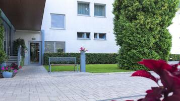 Vue depuis lâhĂ©bergement