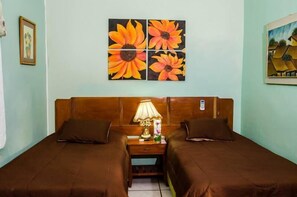 Doppelzimmer | Hochwertige Bettwaren, Zustellbetten, kostenloses WLAN