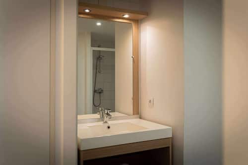 Shower, eco-friendly toiletries, hair dryer, soap