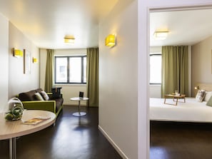 1 bedroom, in-room safe, desk, soundproofing