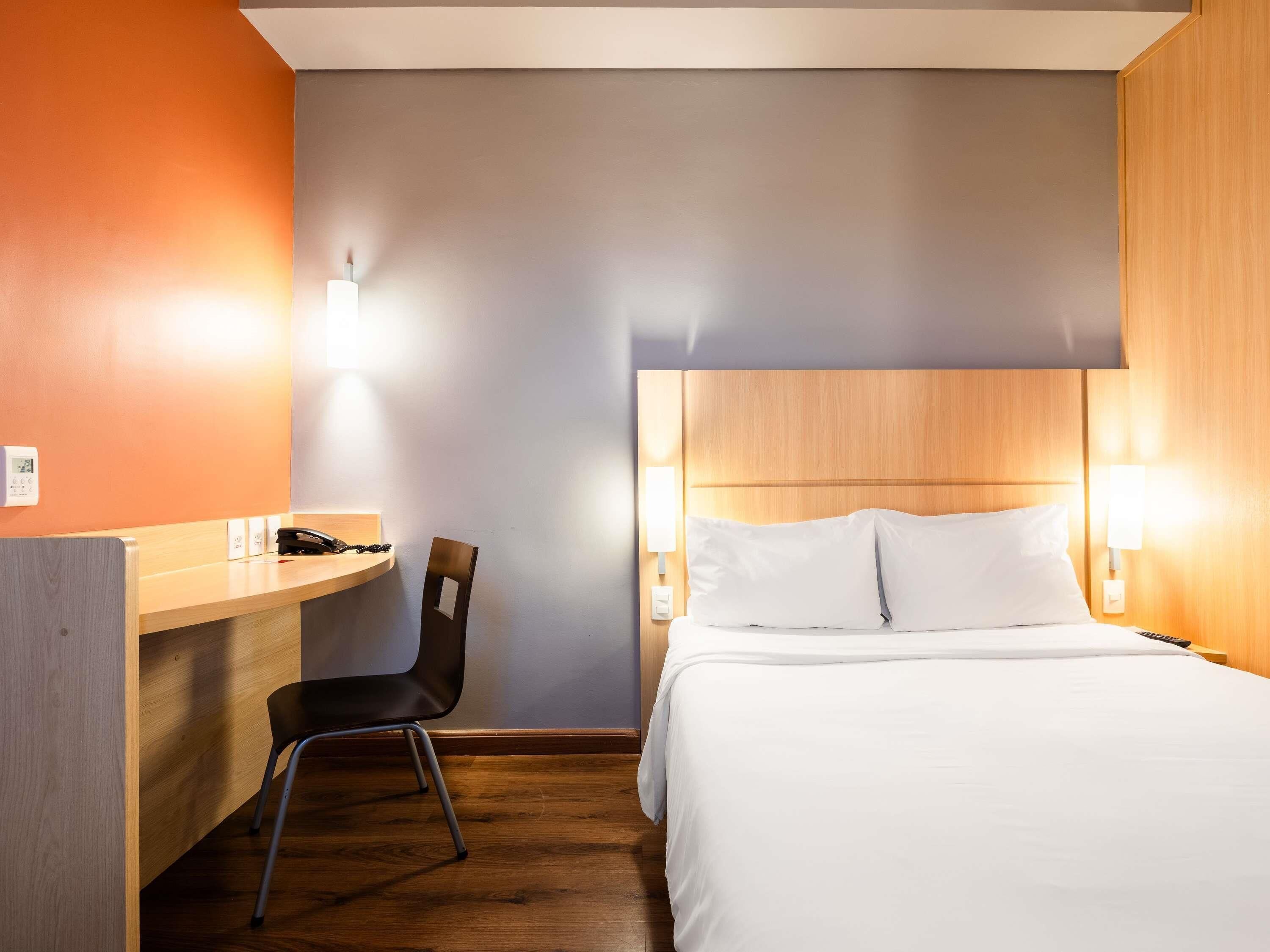 Minibar, soundproofing, iron/ironing board, free WiFi