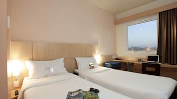 Minibar, desk, soundproofing, iron/ironing board