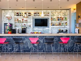Bar (en el alojamiento)