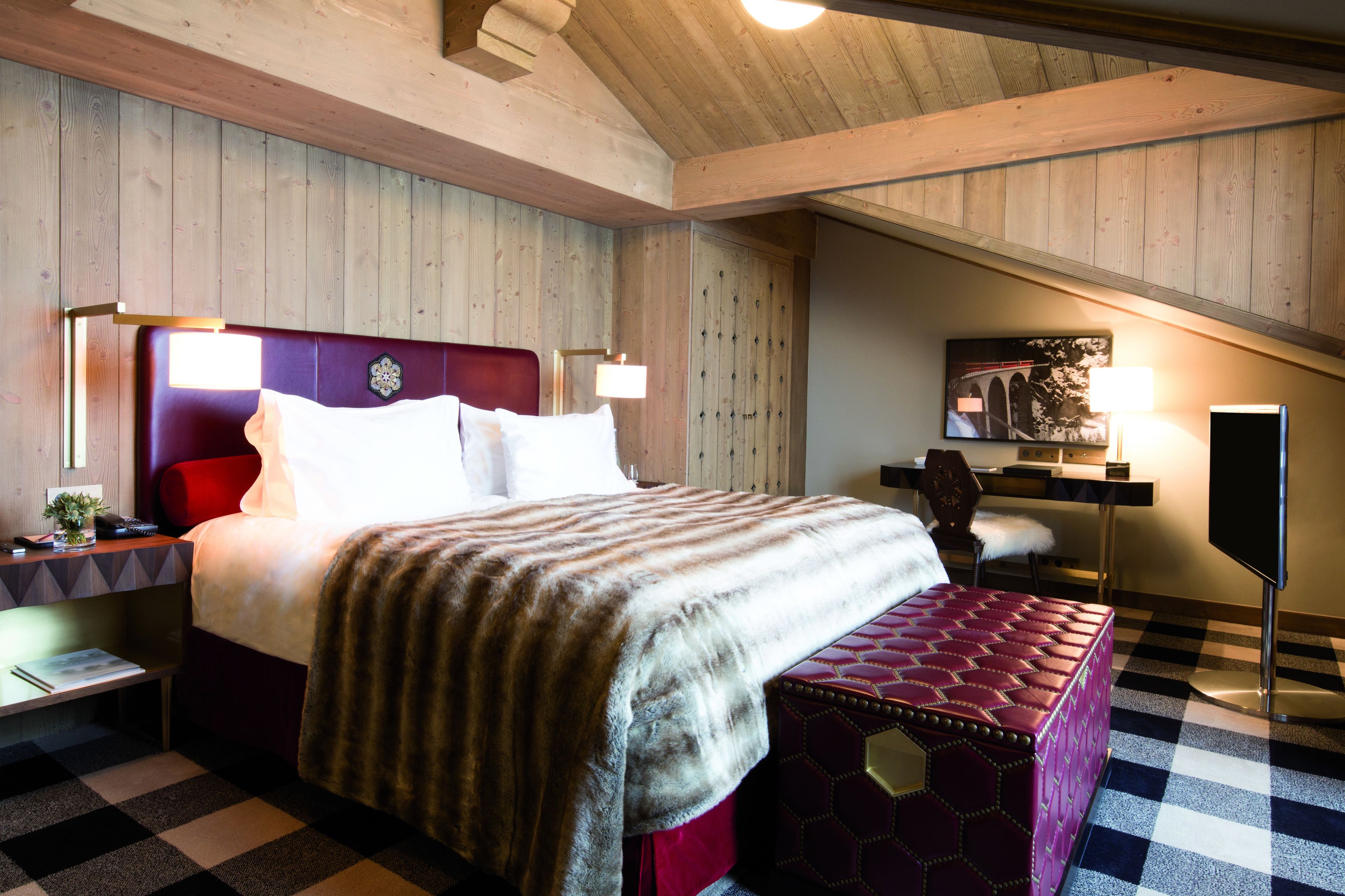 Premium bedding, free minibar items, in-room safe, desk