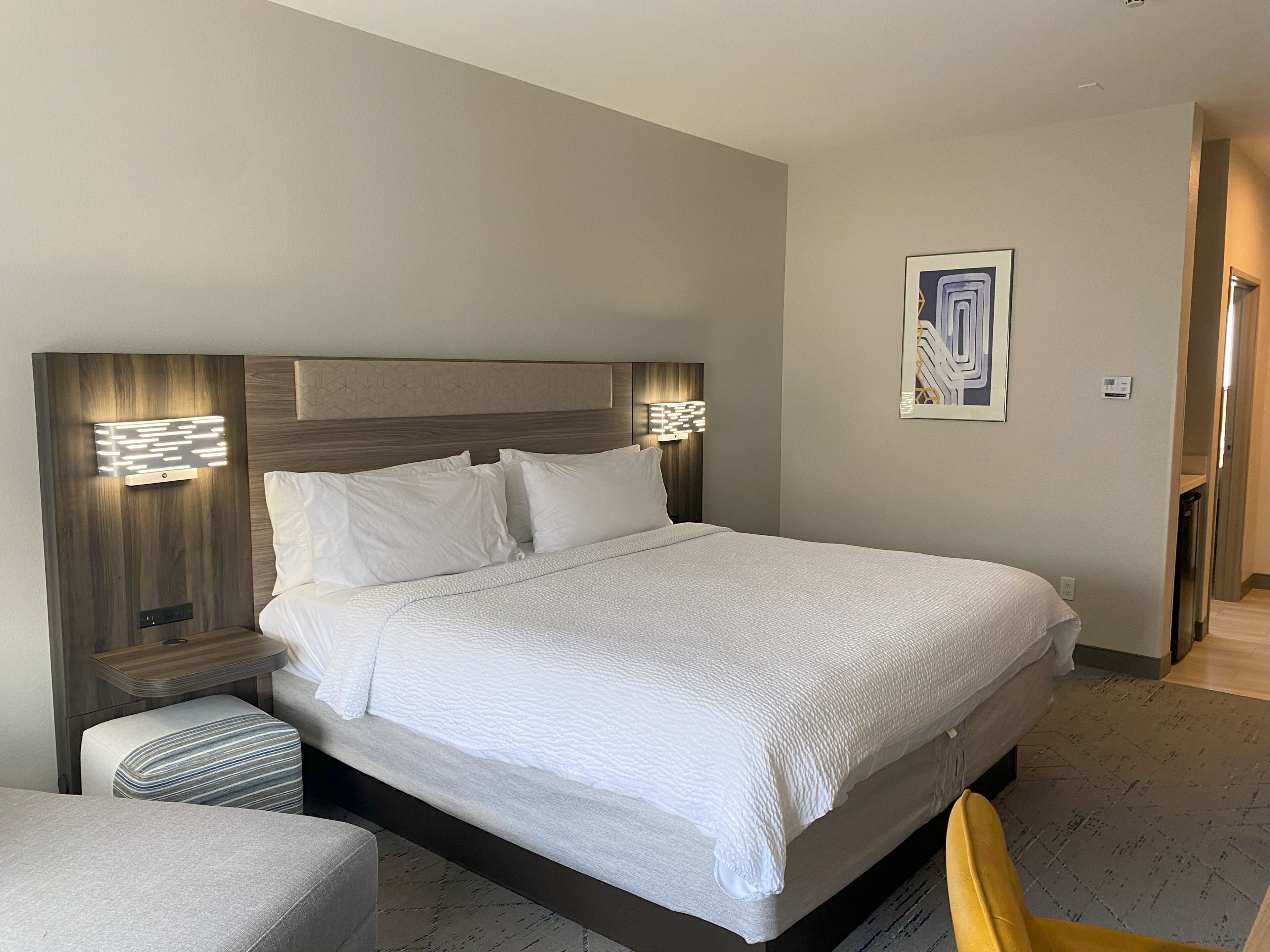 Photo - Holiday Inn Express & Suites San Antonio Se By At&t Center