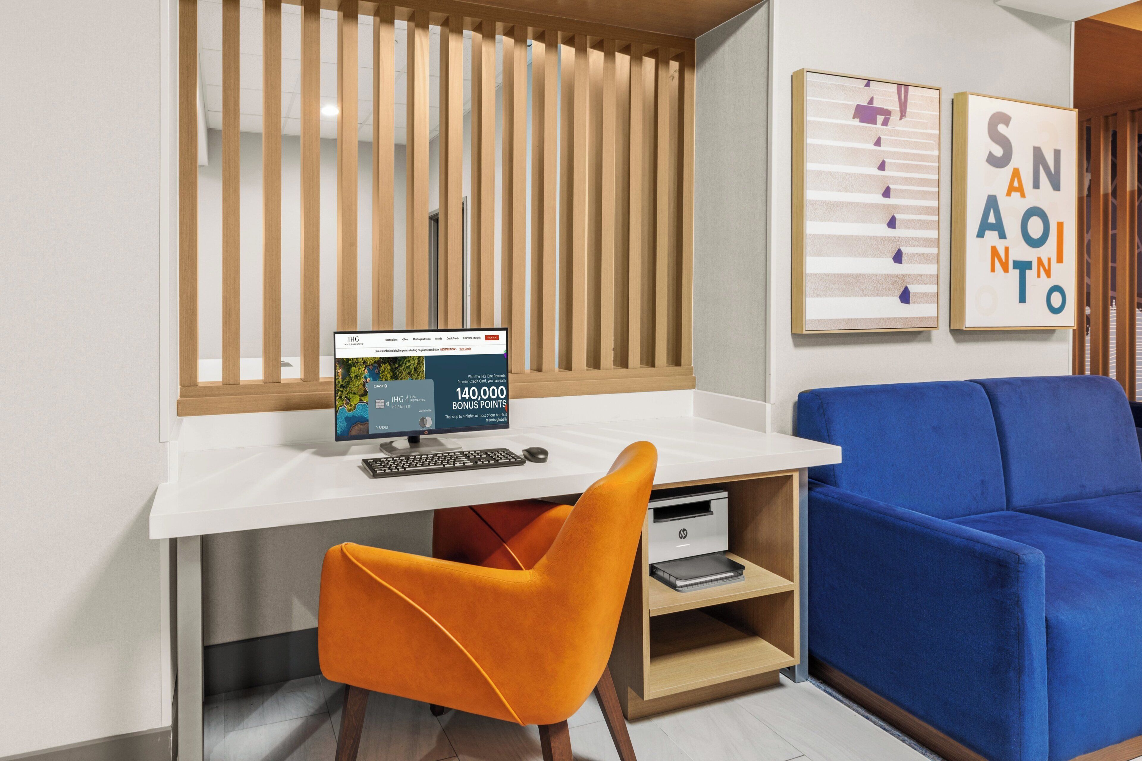 Photo - Holiday Inn Express & Suites San Antonio - Frost Bank Ctr