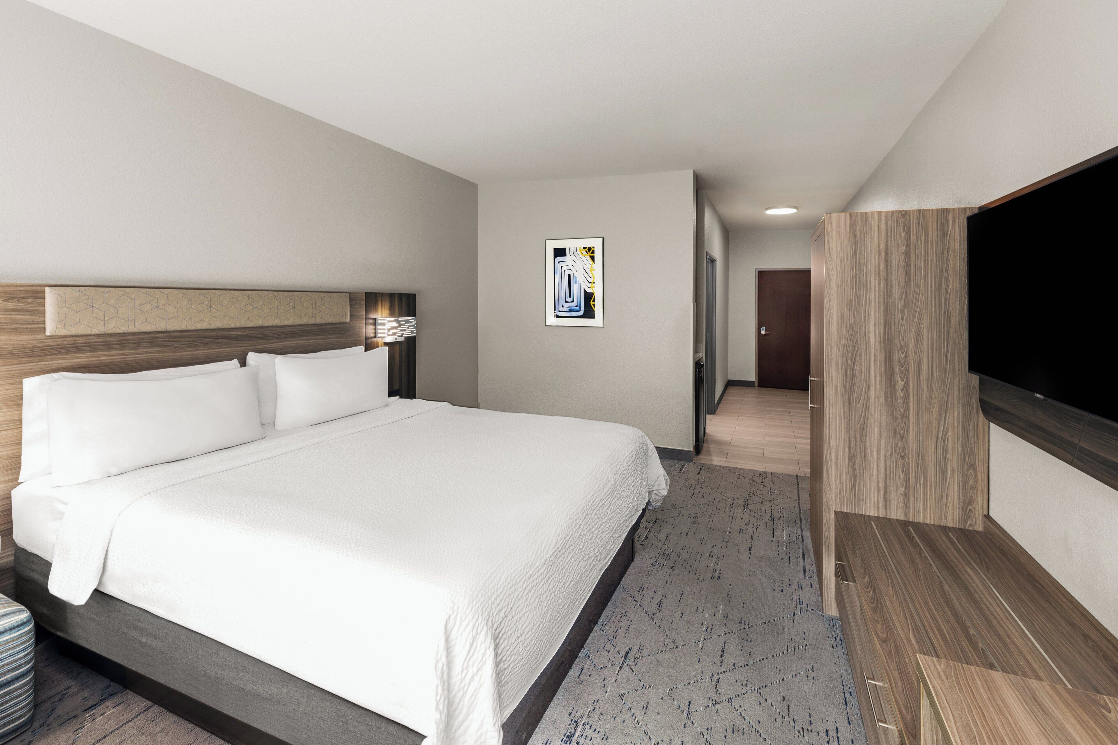 Standard Room, 1 King Bed