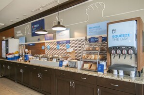 Desayuno buffet incluido todos los días 