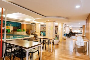 Der serveres morgenmad, frokost og aftensmad