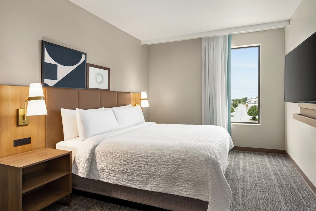Suite, 1 Bedroom, Kitchen