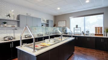 Free daily buffet breakfast