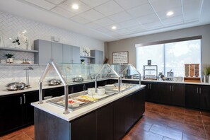 Gratis morgenmadsbuffet hver dag