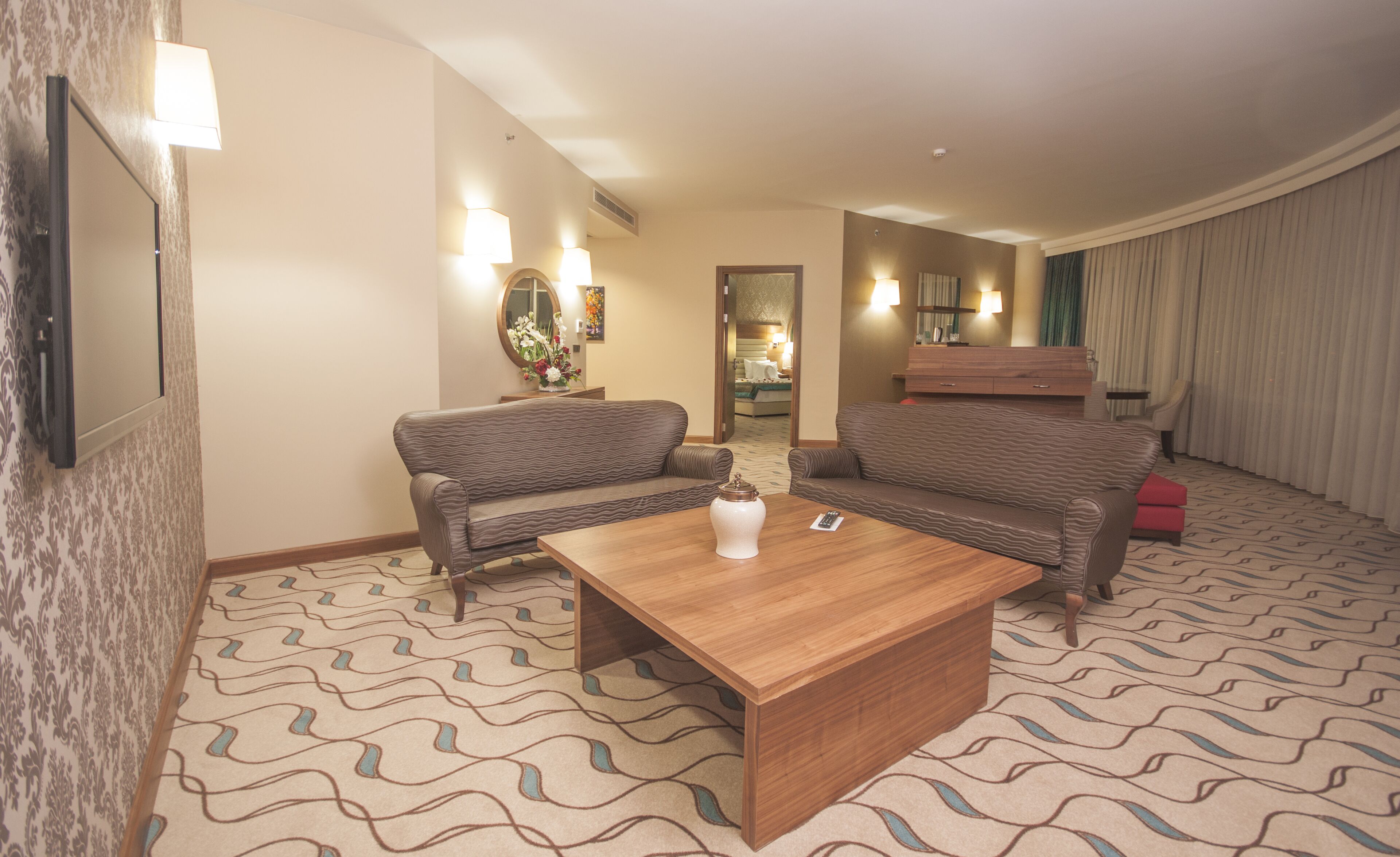 1 bedroom, premium bedding, minibar, in-room safe