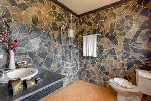 Bathroom - Chang Club (Patong)