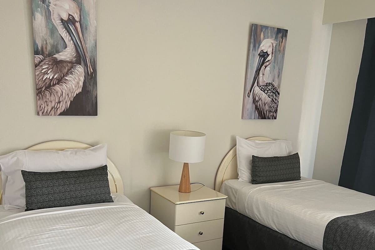 Apartemen Standar, 2 kamar tidur | Kedap suara, setrika/meja setrika, dan Wi-Fi gratis