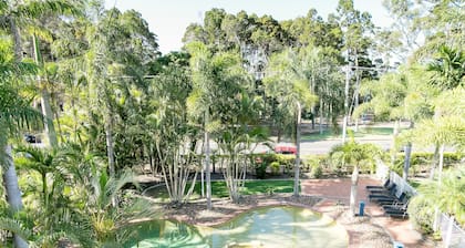 White Crest Apartments