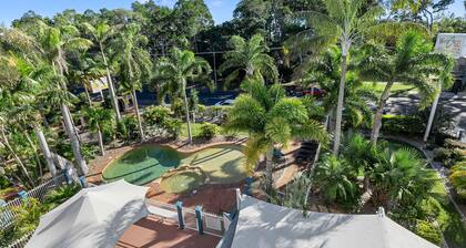 White Crest Apartments