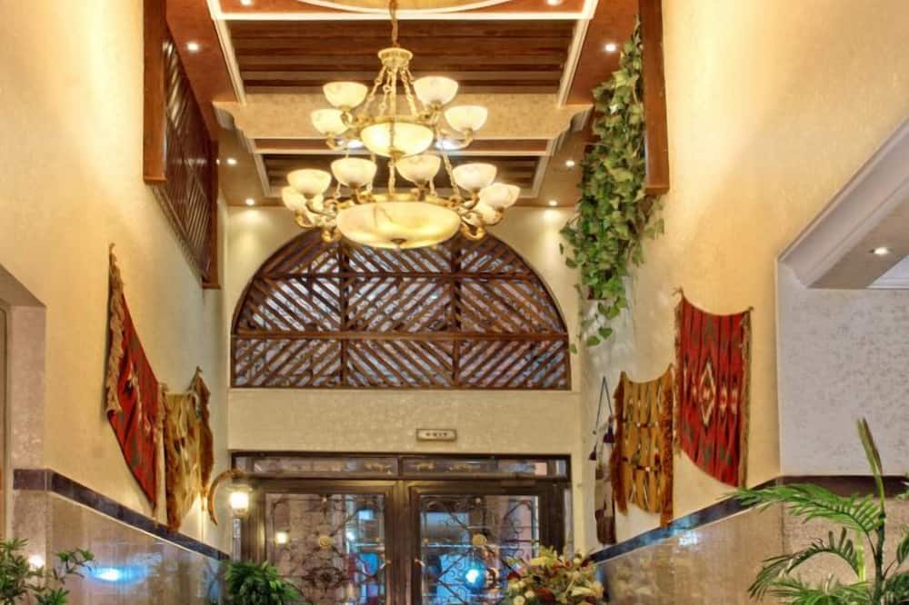 Jardaneh Hotel
