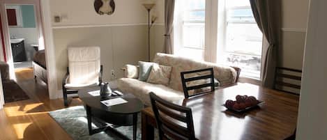 Wilderness Suite | Living area