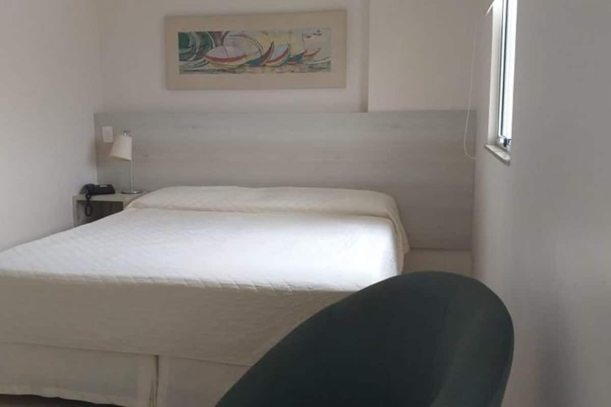 Minibar, in-room safe, iron/ironing board, free WiFi