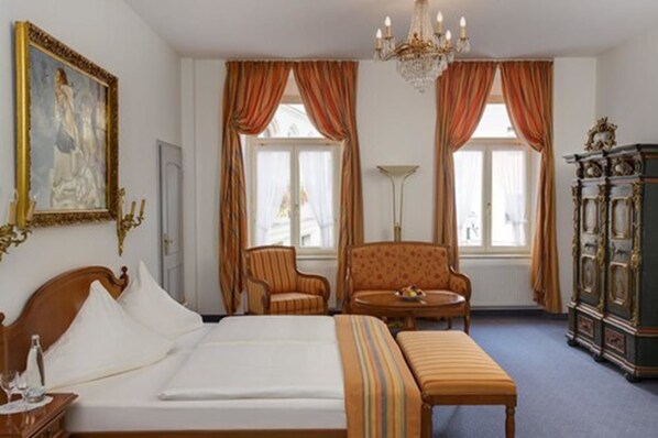 Minibar, in-room safe, desk, blackout curtains