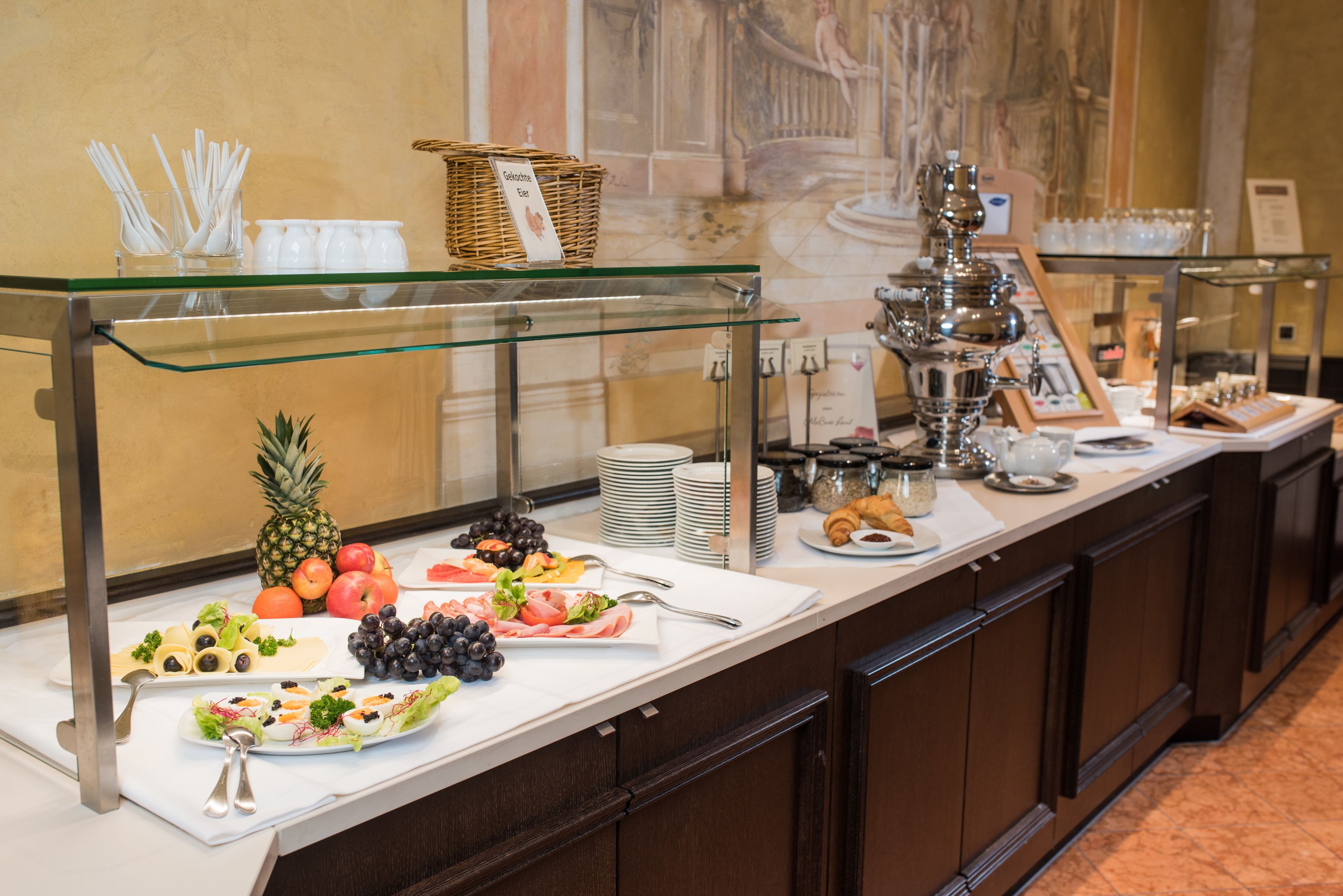 daily buffet breakfast (eur 17 per person)