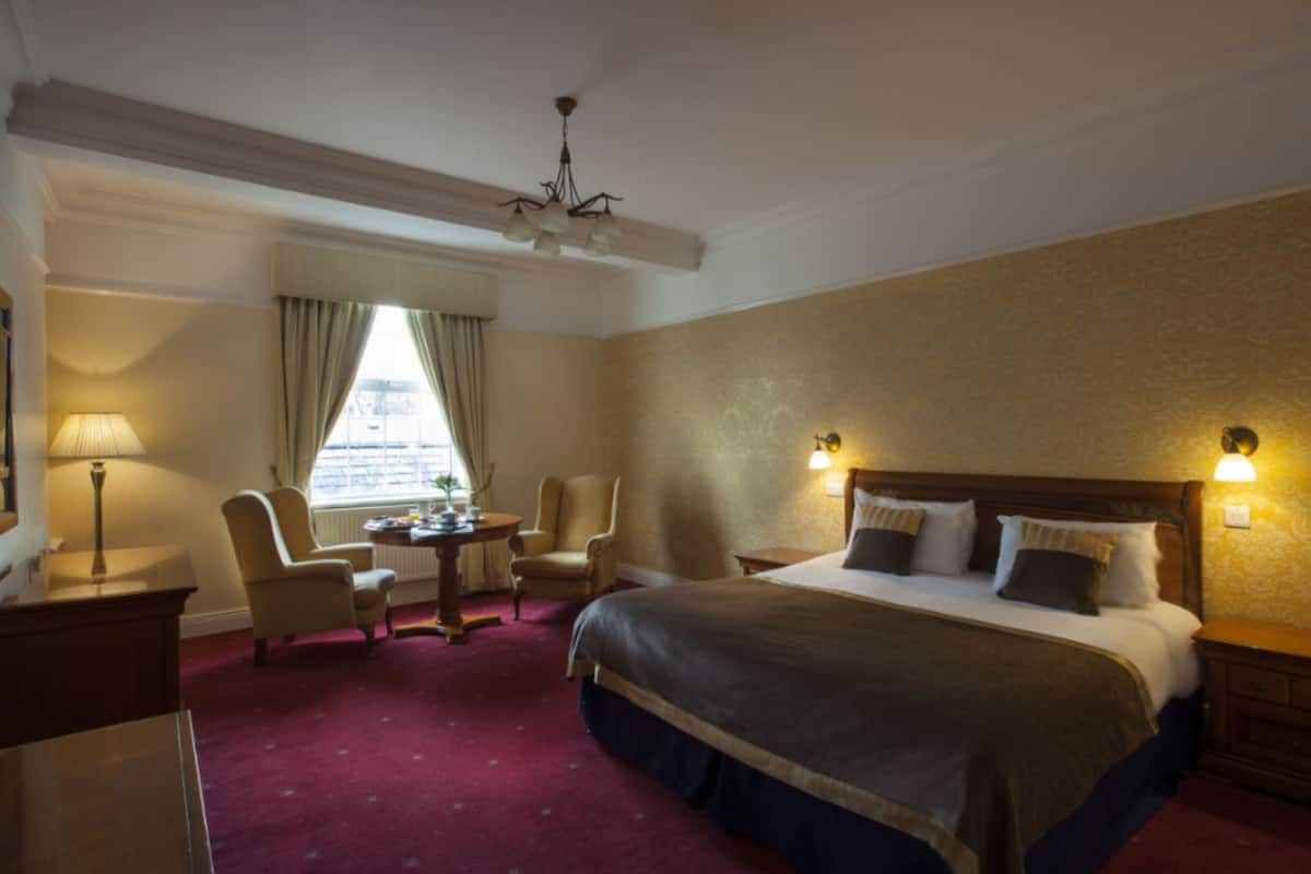Classic Double Room | In-room safe, individually decorated, individually furnished, desk