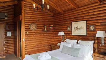 Doppel- oder Zweibettzimmer (Swiss Village Cabins) | Hochwertige Bettwaren, Daunenbettdecken, Zimmersafe