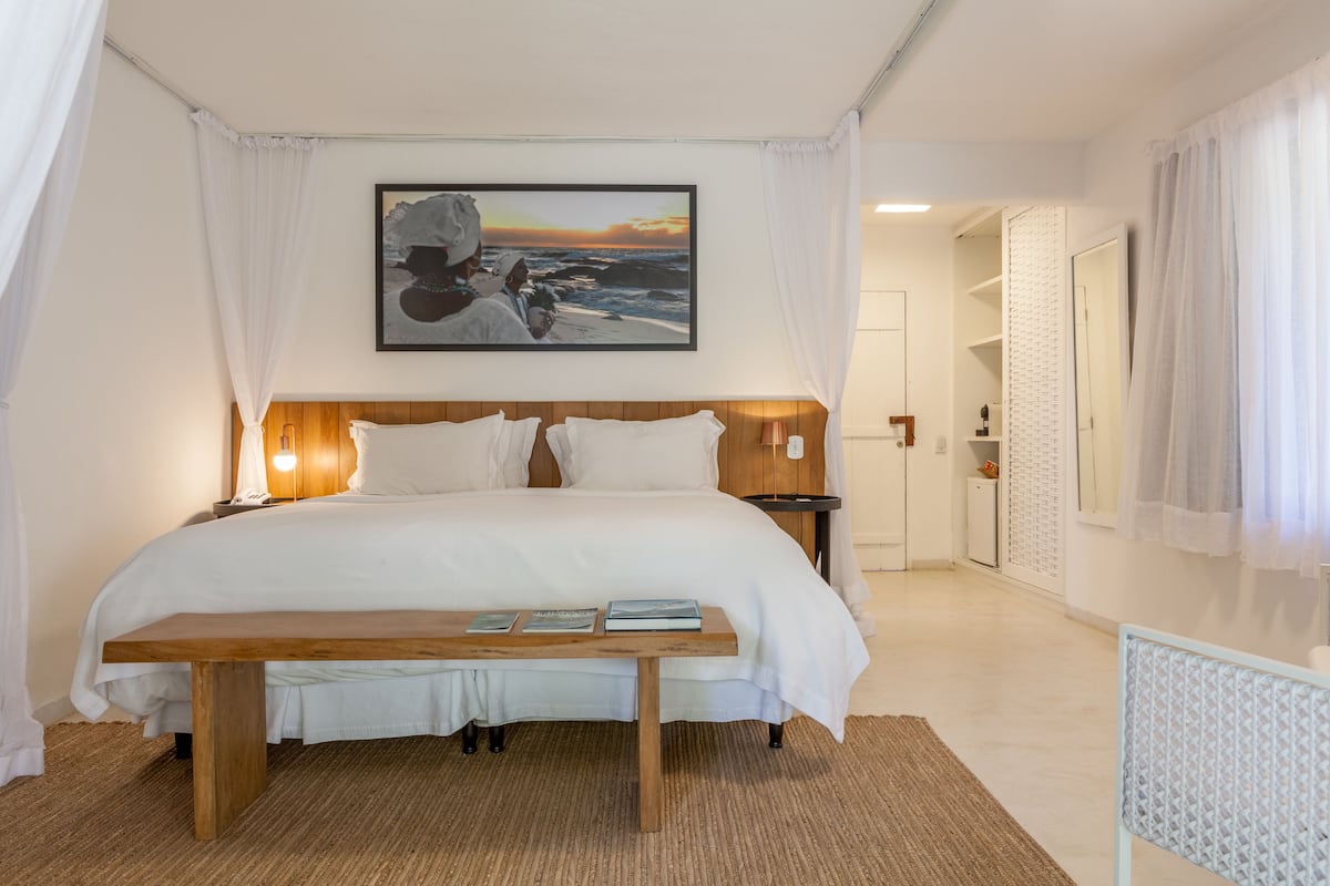 Hochwertige Bettwaren, Daunenbettdecken, Pillowtop-Betten, Minibar