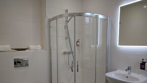 Superior Double Room, Ensuite | Bathroom