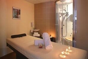 Couples treatment rooms, hot tub, steam room, Turkish bath - Best Western Plus Les Terrasses De Brehat (Ploubazlanec)
