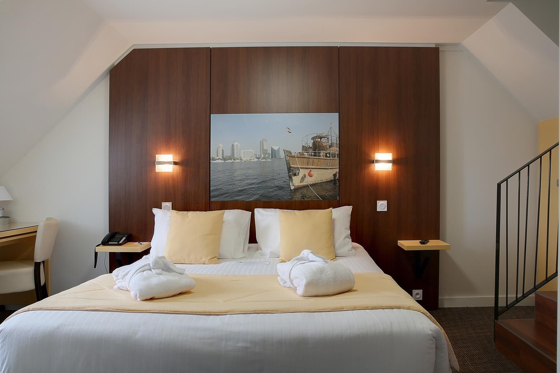 superior room, 1 queen bed, non smoking, sea view (twin bed on request) | premium bedding, pillow-top beds, minibar, in-room safe