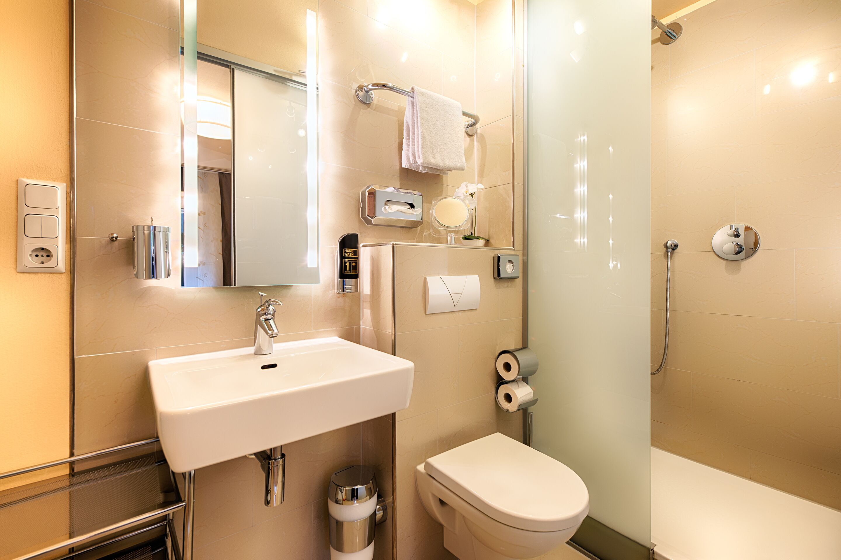 comfort single room, 1 large single bed (2 large single bed) | bathroom | shower, free toiletries, hair dryer, towels