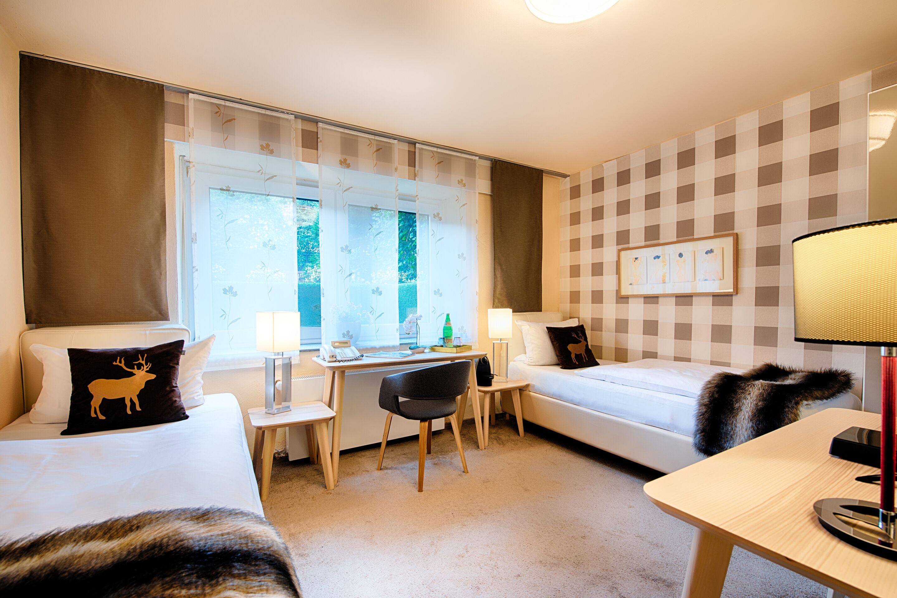 standard double room | in-room safe, desk, free wifi