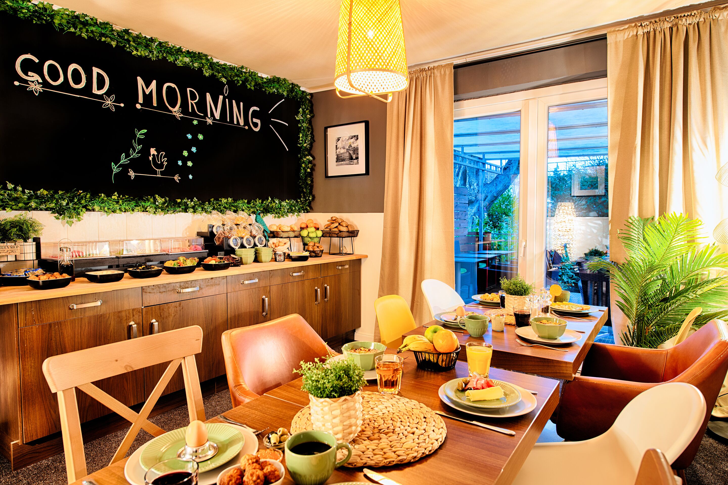 daily full breakfast (eur 14.90 per person)