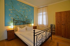 Comfort Double Room | Iron/ironing board, free WiFi - Gästehaus Villa Seraphinum (Dresden)