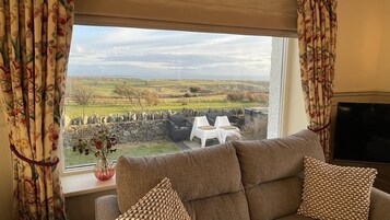 House, Private Bathroom (Tan Y Cytiau Holiday Home) | View from property