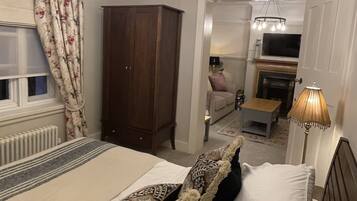 Basic Apartment, Ensuite, Garden View (The Garden Apartment)