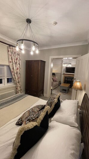 Basic Apartment, Ensuite, Garden View (The Garden Apartment) - Tan Y Cytiau (Holyhead)