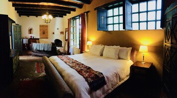 Suite de lujo, 1 cama de matrimonio grande | Ropa de cama de alta calidad y edredones de plumas
